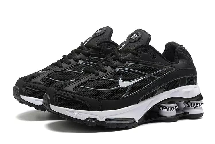 Nike Shox R2 x Supreme "Black and White"