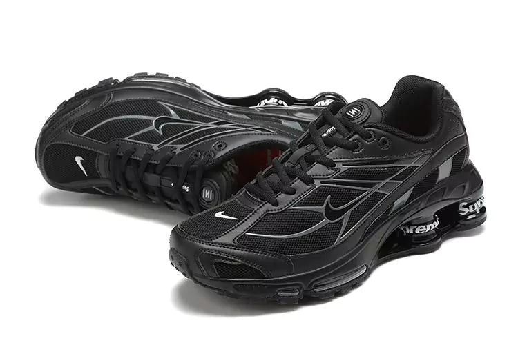 Nike Shox R2 x Supreme "Black"