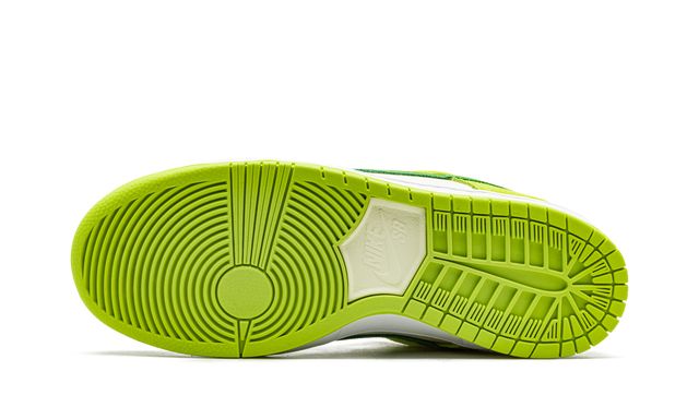 Nike SB Dunk Low Pro Sour Apple